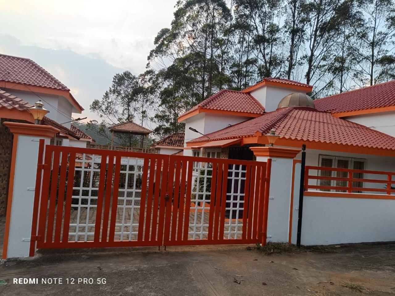 Snow White Home,Bedford Road, Yercaud Luaran gambar